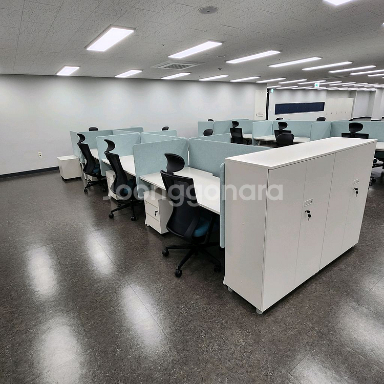 퍼시스 인에이블 책상 판매합니다--5
