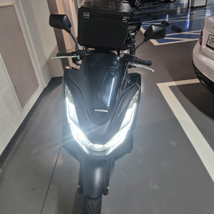 혼다 pcx125 22년식 팝니다