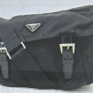 프라다 메신져백 블랙