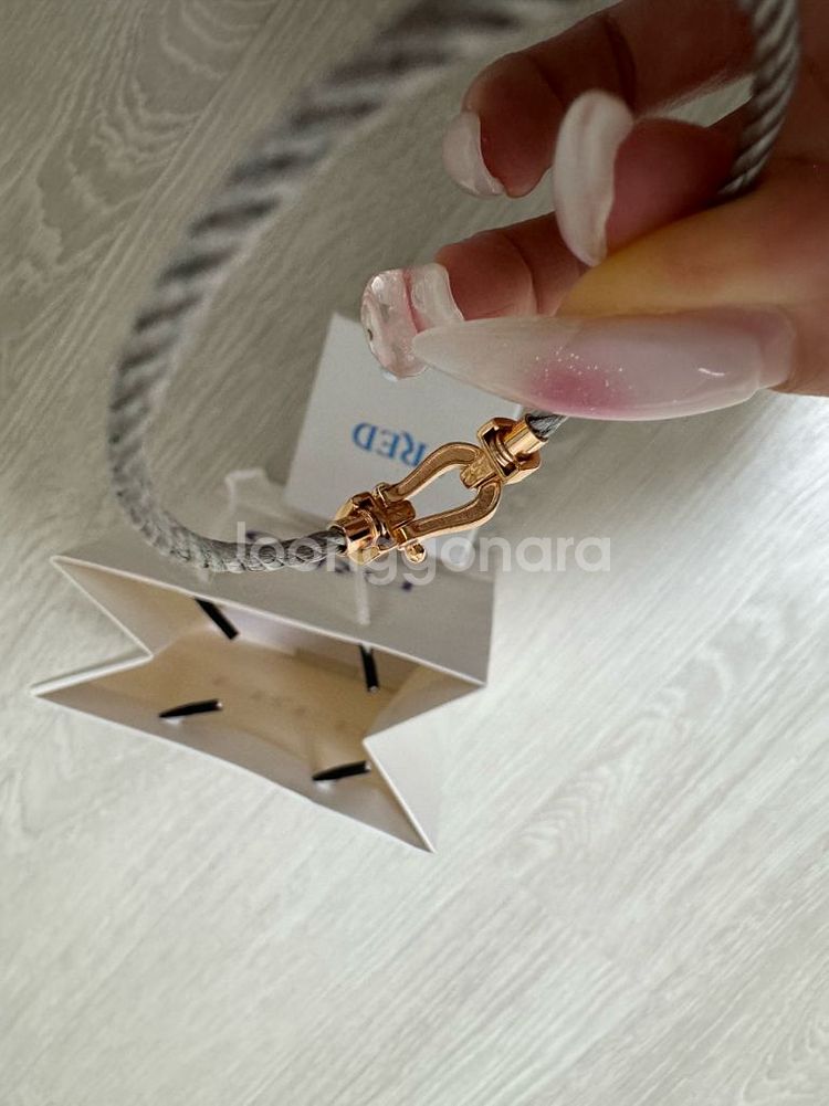 [새상품 풀박] 프레드 뱅글(미디움,로골,16cm)--2