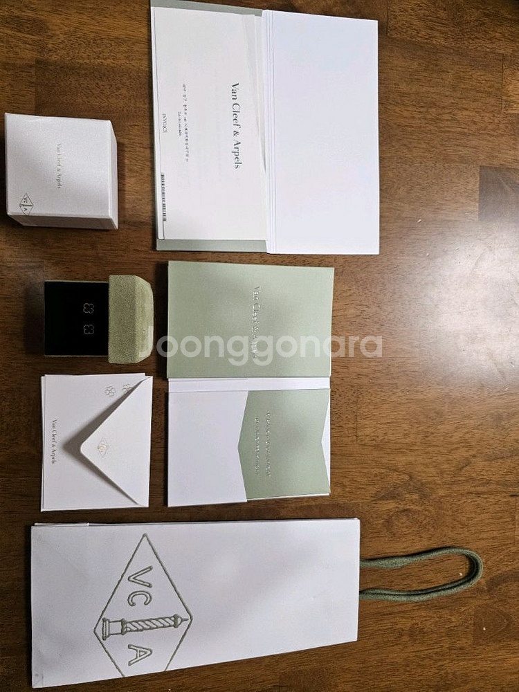 반클리프 앤 아펠 알함브라 귀걸이판매합니다--4