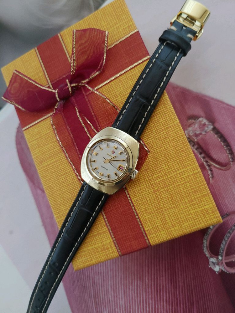 라도 오토 여성용 금장가죽시계 이미지