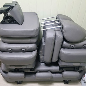 코란도 투리스모 3열 4열과 2열 접이의자