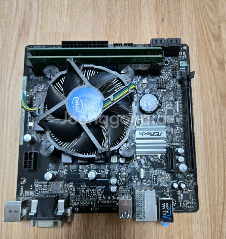 i5 9600kf h310cm 보드세트 팝니다--0