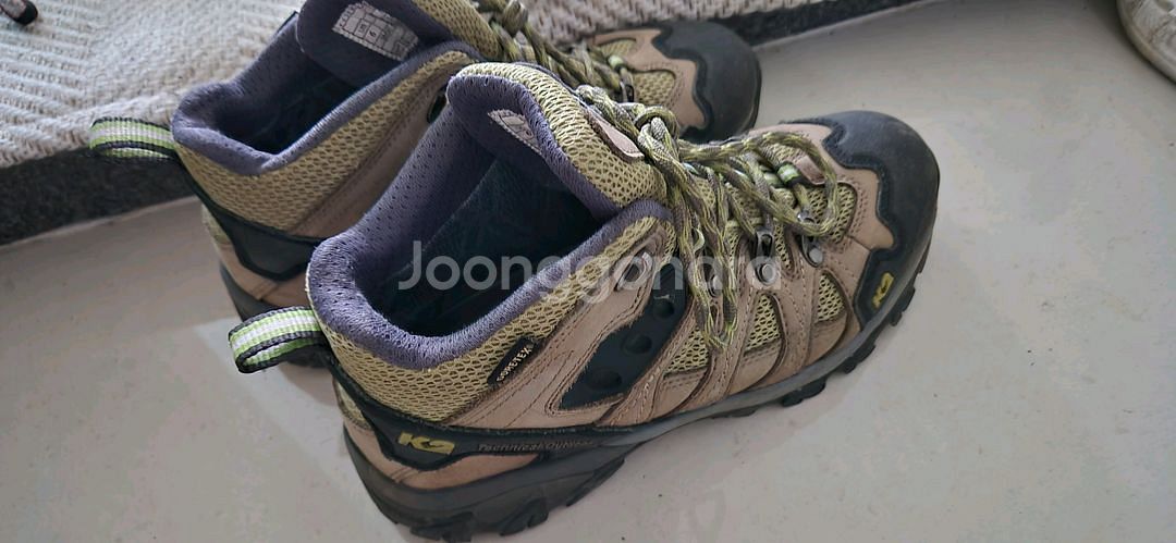k2 여성 고어택스 등산화ㅡ240--2