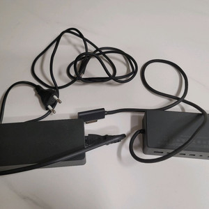 Surface Dock(1661 + 1749) 판매해요