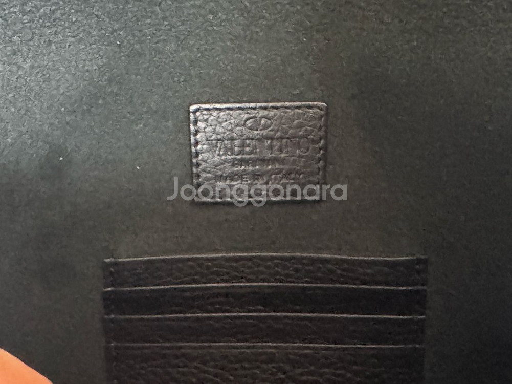 발렌티노 락스터드 클러치 ( 정품 )--2