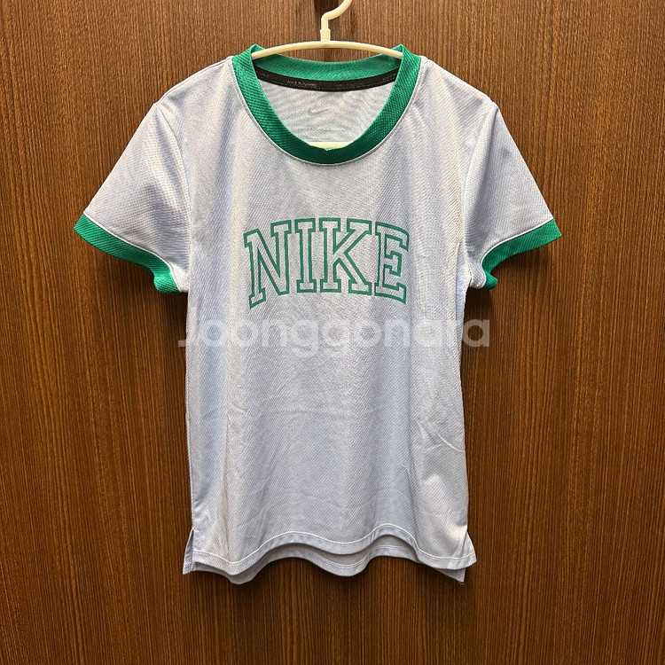 나이키 반팔티셔츠--0