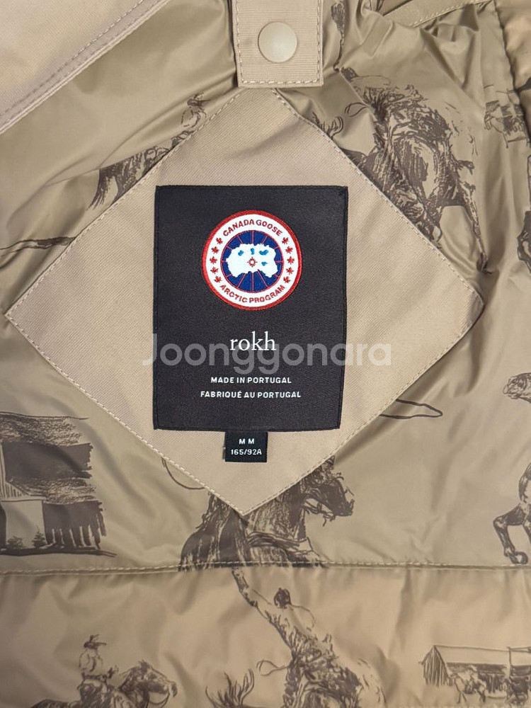 Canada Goose 다운 라이트 트렌치 코트--9