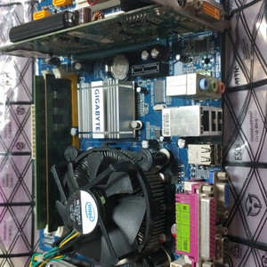 기가바이트945GCM-S2L메인보드, CPU,램,VGA