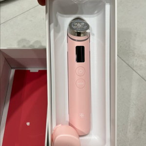 메디큐브 에이지알 부스터프로(개봉만한 새상품)