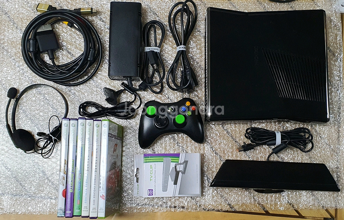 Xbox 360 슬림 250GB & 키넥트 세트 팝니다--0