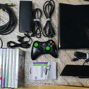 Xbox 360 슬림 250GB & 키넥트 세트 팝니다