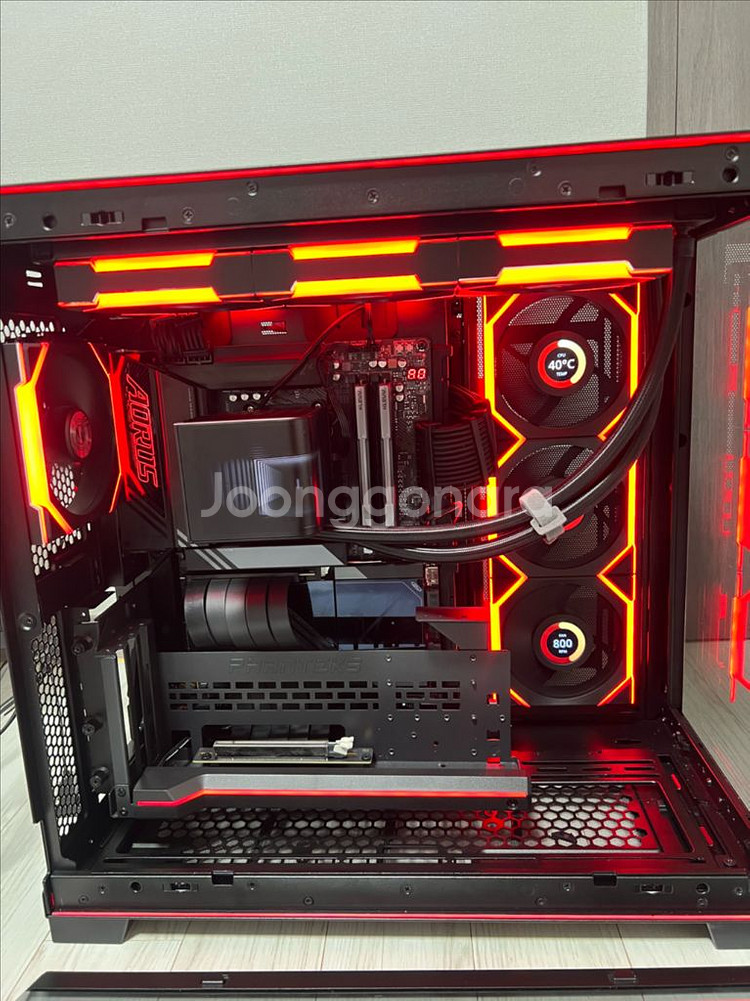9800x3D 리안리 반본체 팝니다.--1