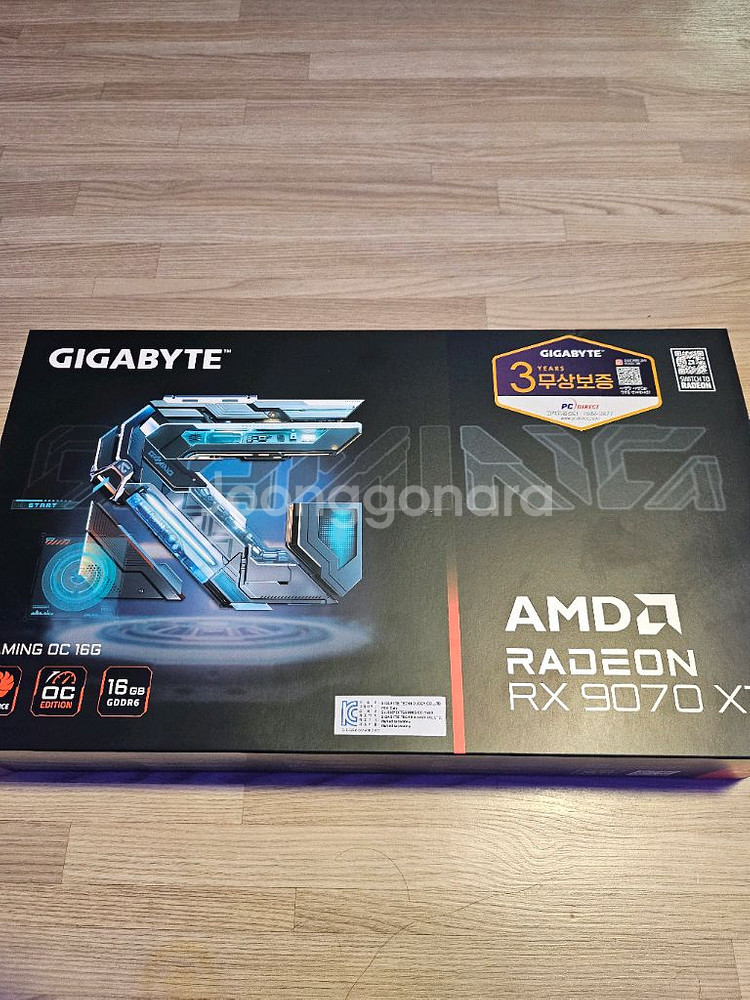 GIGABYTE Radeon RX 9070 XT--2