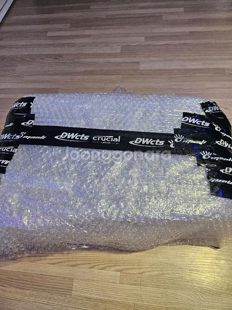 GIGABYTE Radeon RX 9070 XT--0