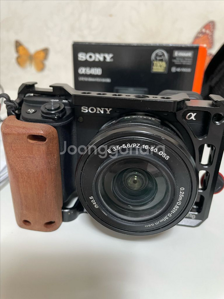 소니 A6400 카메라 판매합니다.--1