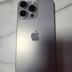 아이폰 15 Pro Max 티타늄 512GB S급 팝니