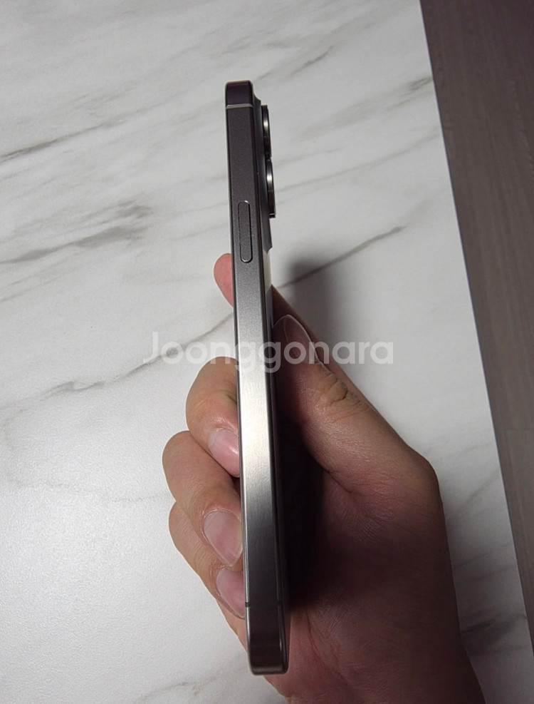 아이폰 15 Pro Max 티타늄 512GB S급 팝니--6