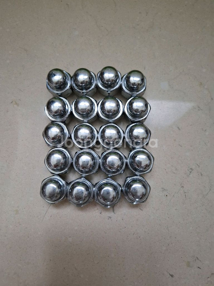 싼타페MX5 휠너트--0