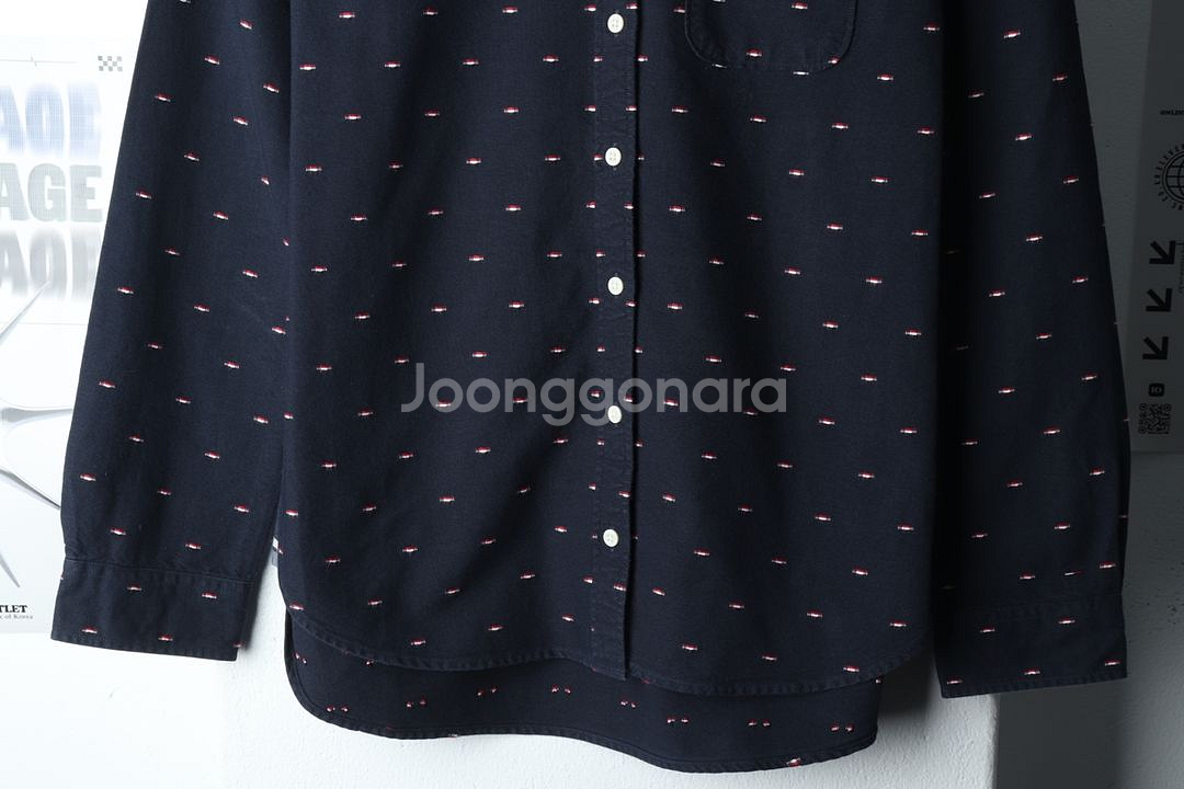 W(XS-S) 타미힐피거 셔츠 남방 로고패턴 네이비--3