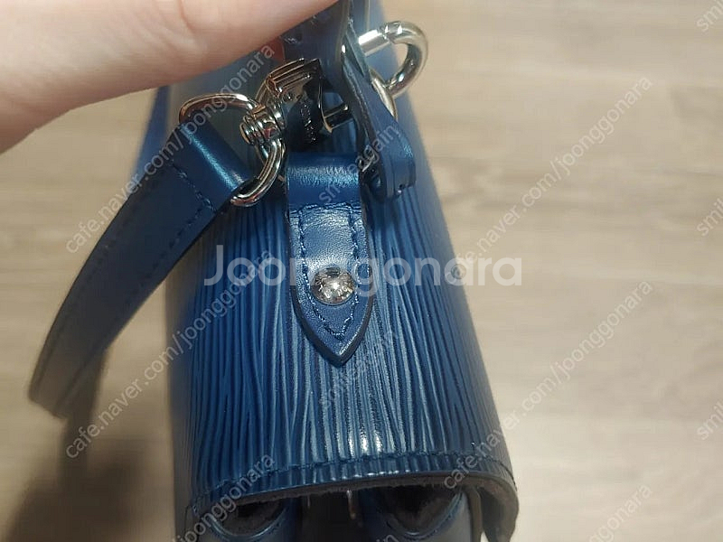 루이비통 에삐 클루니 mm 미디움 미듐 인디고 네이비--8