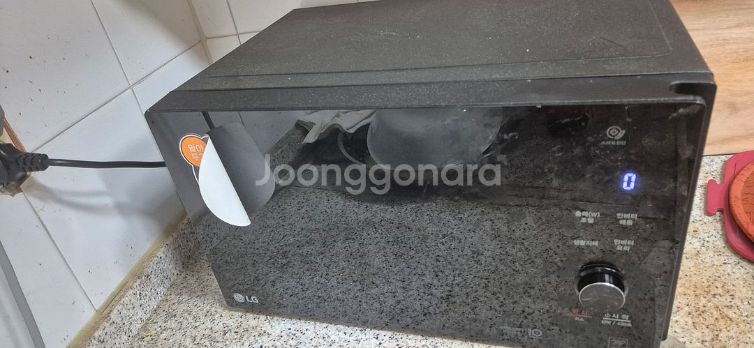 25L,1000w 용량 큰 LG전자레인지 팝니다--0