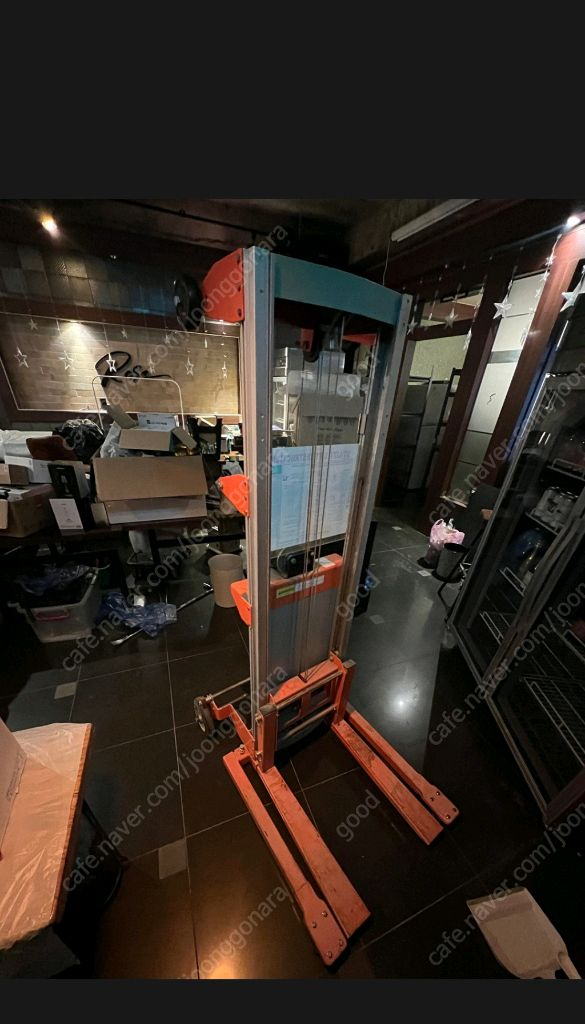 노블리프트 알루미늄 수동 원치 스태커 SW-181 이미지