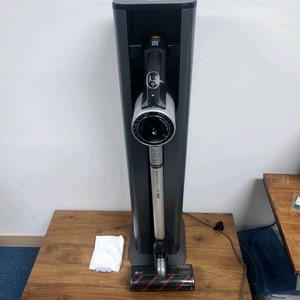 LG 올인원타워 A9 무선청소기(52분&33분작동)
