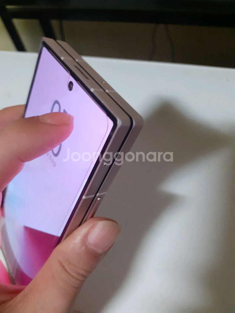 삼성 갤럭시 폴드6 핑크 512GB 최저 던져요--8