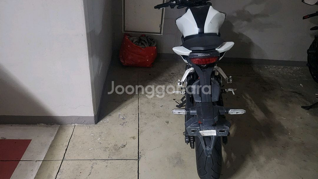 혼다 CB125R--1