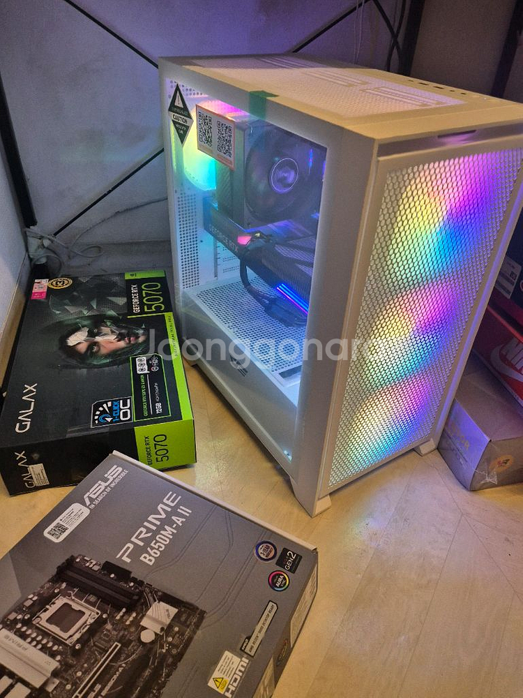 RTX5070 라이젠9600X 편집 게이밍 화이트 본체--0