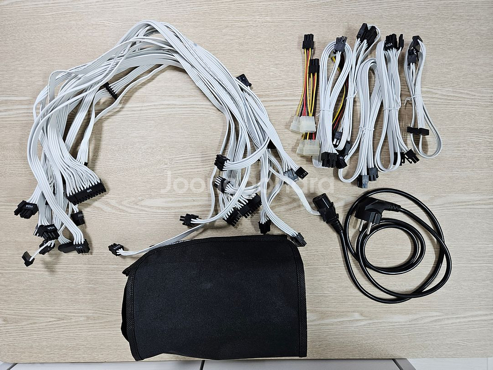 슈퍼플라워 1000W 플래티넘 파워 SF-1000F14--5