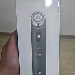 메디큐브 에이지알 부스터프로 미개봉 새상품