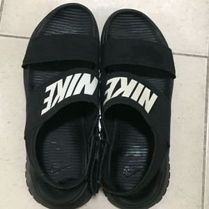 [무료배송] 나이키 탄준 샌들 240