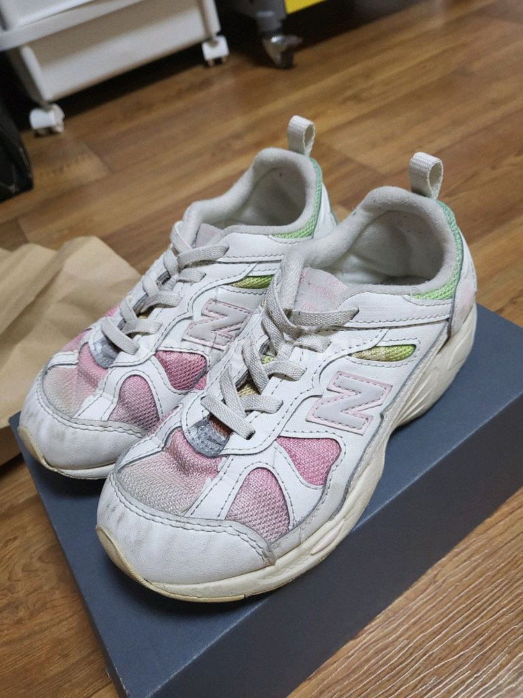 뉴발란스 키즈 운동화 185, 아디다스 운동화 180--0