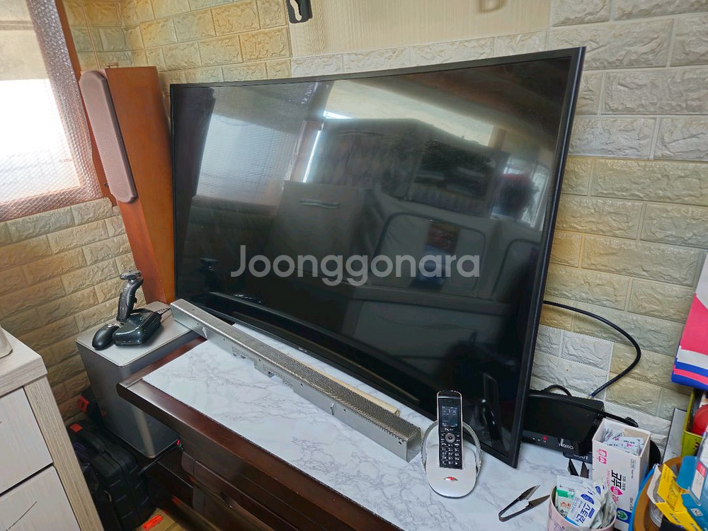 삼성 커브드 벽걸이 55인치(패널고장) 팝니다--0
