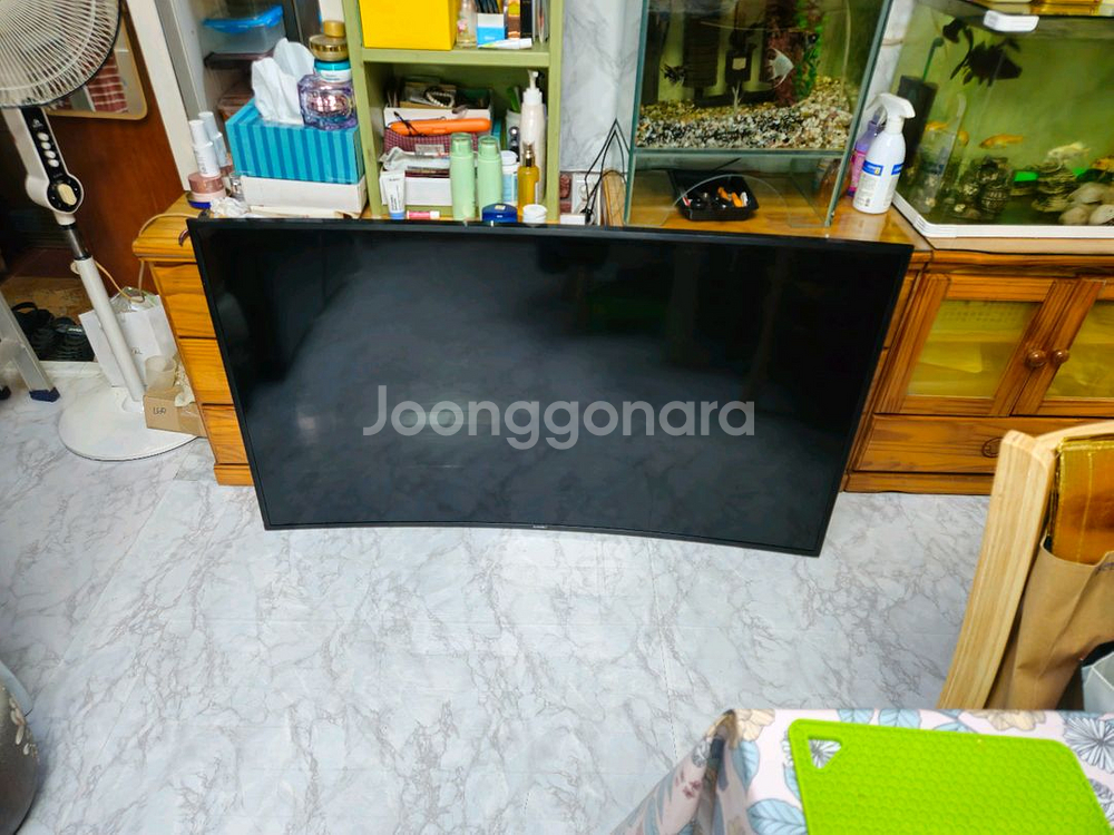 삼성 커브드 벽걸이 55인치(패널고장) 팝니다--1
