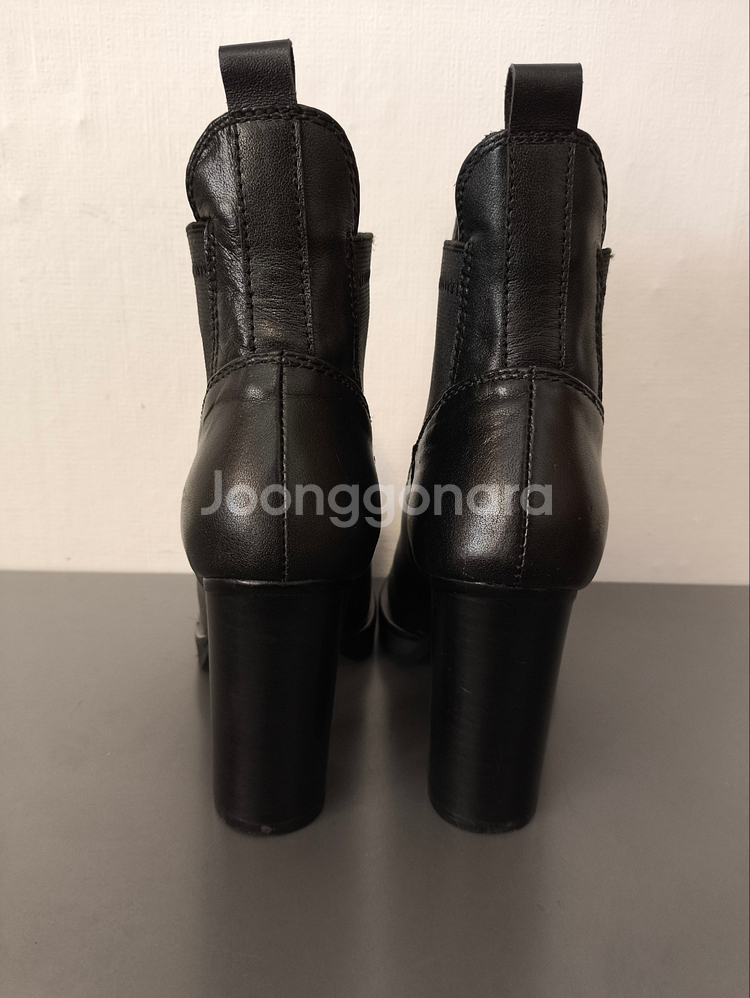 35 225~230mm 슈콤마보니 앵클부츠 구두--3