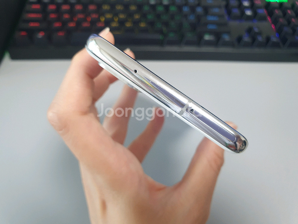 갤럭시 S20 플러스 / 256GB / 화이트--6