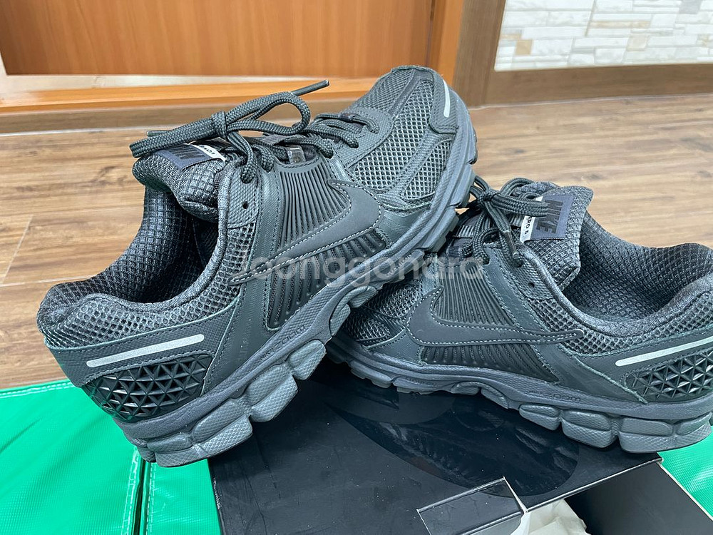 나이키 줌 보메로 5 SP anthracite--1