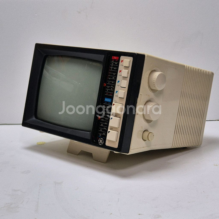 빈티지 포터블 TV 라디오--1