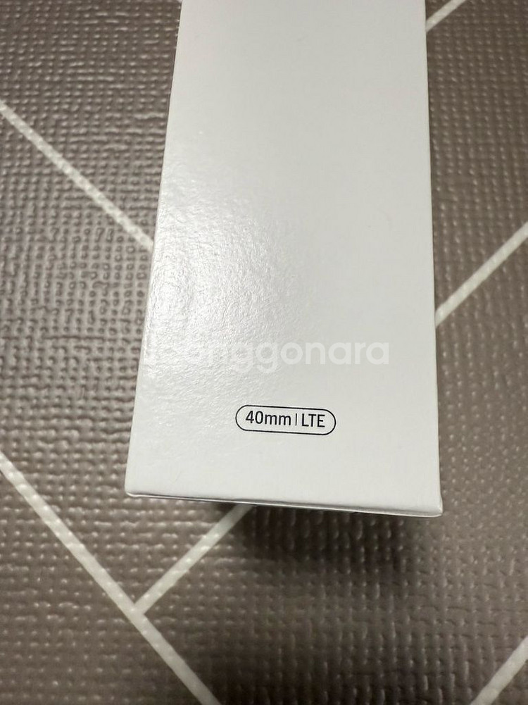 갤럭시 워치8 40mm 실버 미개봉--1