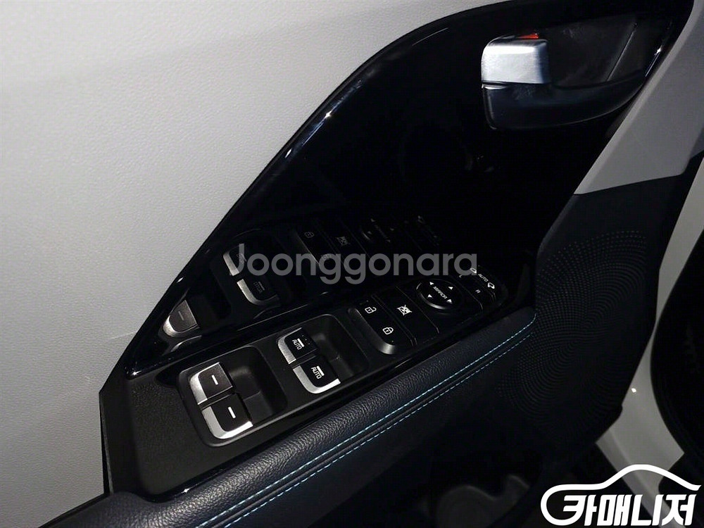 [기아]니로 1.6 하이브리드 노블레스 (5인승) #앱--9