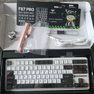 독거미 F87Pro 올리비아화이트 회목축 V4 국내정발