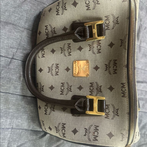 [정품] MCM 비세토스 보스턴백 판매합니다 MCM의
