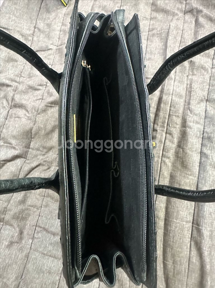 [정품] Artesano타조 가죽 토트백 (새것300만--6