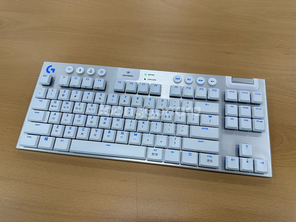 G913 TKL 화이트 갈축(택타일) [로지텍]--0