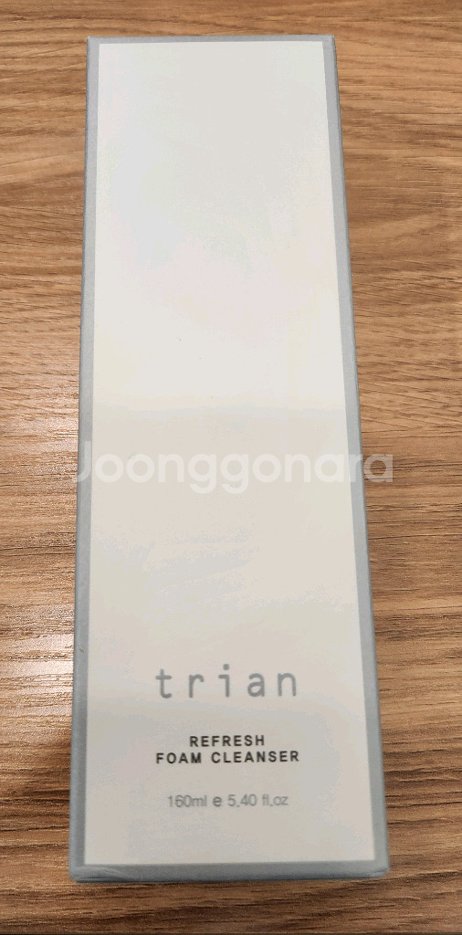 촉촉함과 진정까지 한 번에, 순한 폼클렌징--2