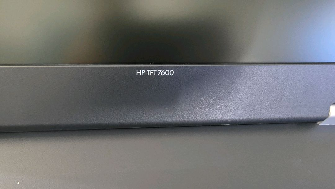 HP TFT7600 RKM 랙마운트 키보드 콘솔 모니터--5